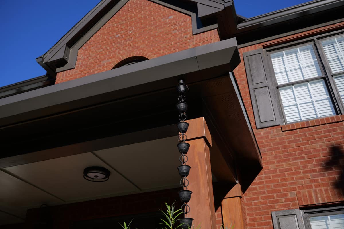 Seamless gutter installation service in Atlanta, GA